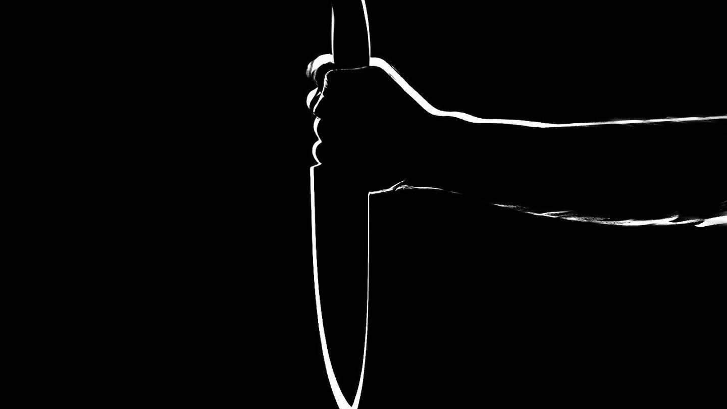 knife