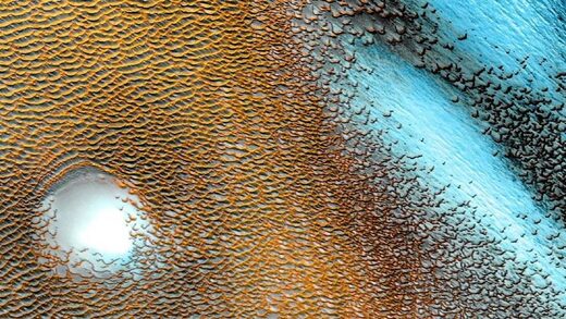 blue dunes mars