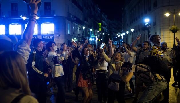 Miles españoles,festejan,estado,alarma ilegal,indignan,seguidores,agenda dictatorial y terrorista covidiana