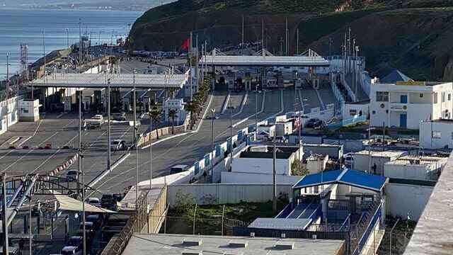 Articulista,Russia Today,estado español,Ceuta y Melilla,Marruecos,gobierno de EE.UU.