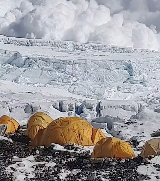 avalancha,Everest,alpinistas