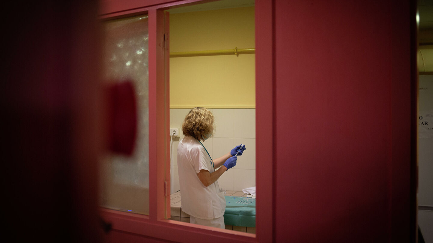 Vaccine hospital