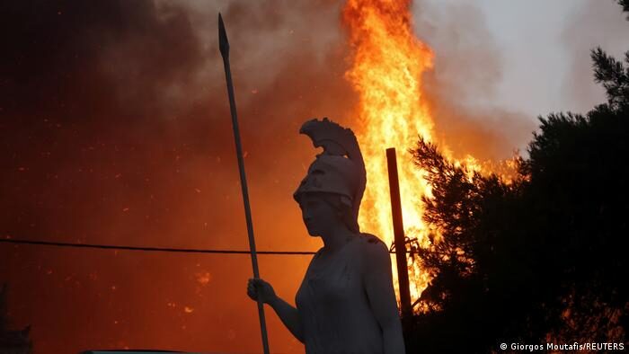 A major blaze threatened northern suburbs of the Greek capital