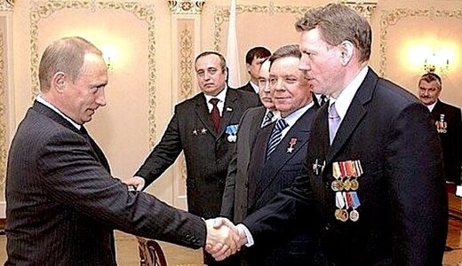 Putin shake hands