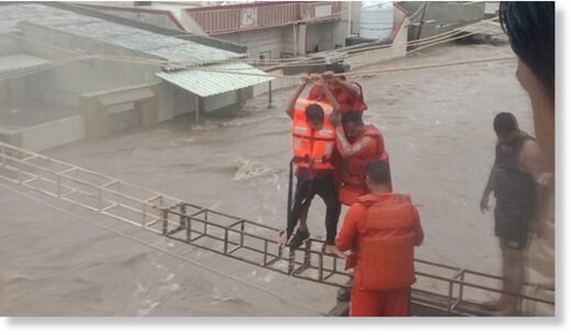 inundaciones,Gujarat,India,