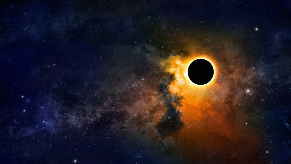 Clic para aumentar black hole