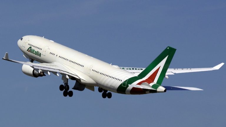 trabajadores,Alitalia,huelga general,Italia,silencian,grandes mediosHuelga General en Italia,contra,Pasaporte Covidiano