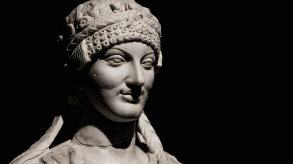 Estatua Etrusca,etruscos,rusos,italianos