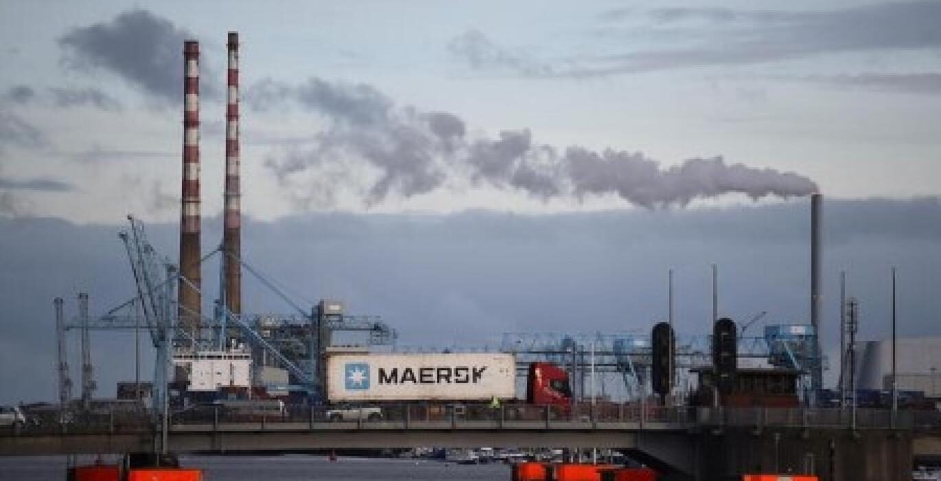 Shipping group Maersk will temporarily halt all