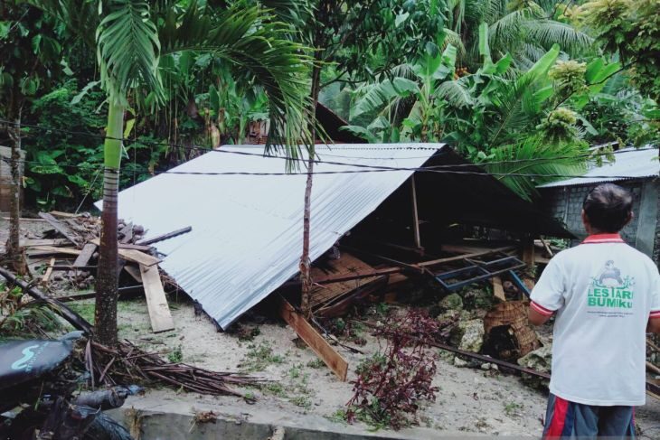 A house is severely damaged by flooding in South Balantak Sub-district, Banggai District, Central Sulawesi.