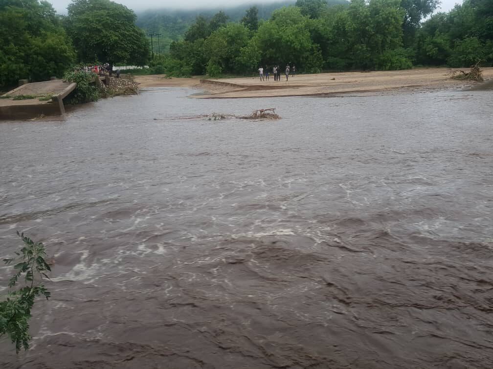 Clic para aumentar Bridge destroyed in Malawi after flooding from Cyclone Gombe, March 2022.