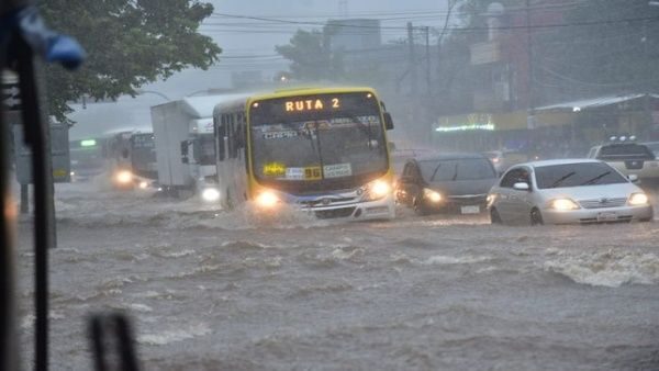 temporal,tres muertos,destrozos,Paraguay