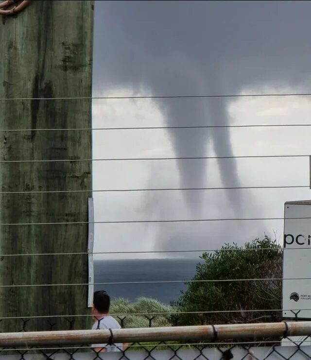Trombas de agua,filmadas,costa,Port Kembla,Australia