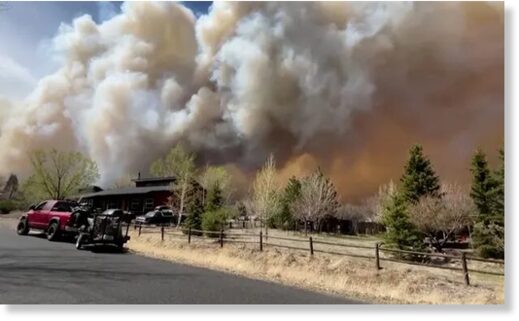 Smoke drifts from the Tunnel Fire north of Flagstaff, Arizona, this week.
