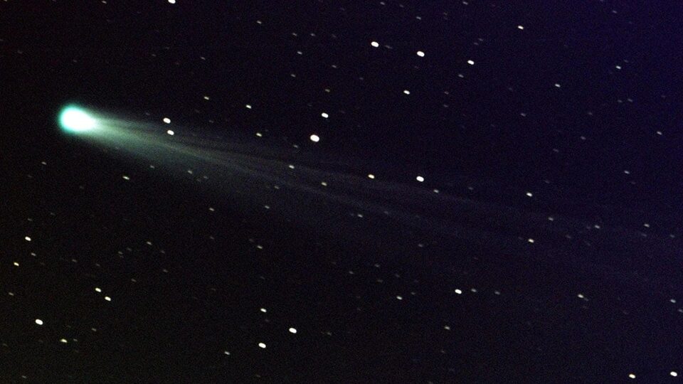 Comet C/2017 K2 might strike the moon!