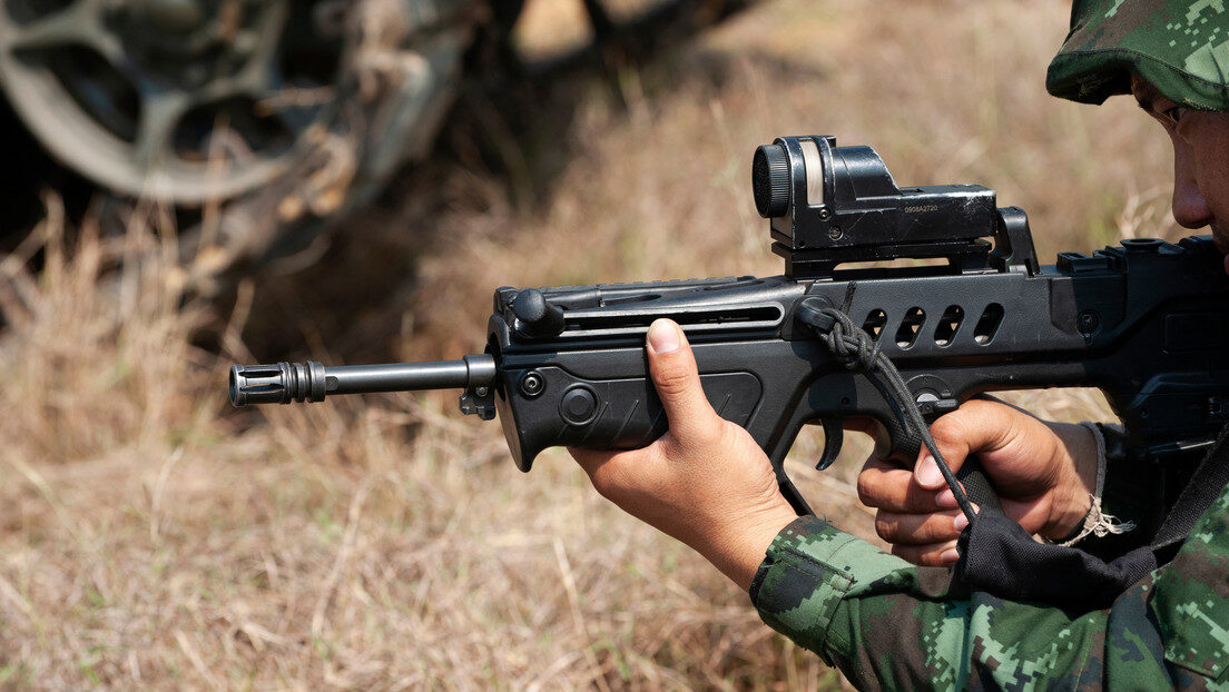 Gun rifle soldier