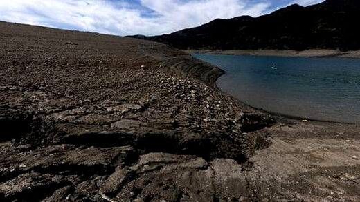 europe drought lake serre-poncon