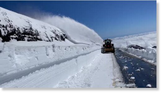After big winter storm, crews working clear 10 feet of snow on Mauna Kea summit