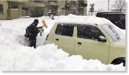 Road closed due to heavy snowfall in Kashmir
