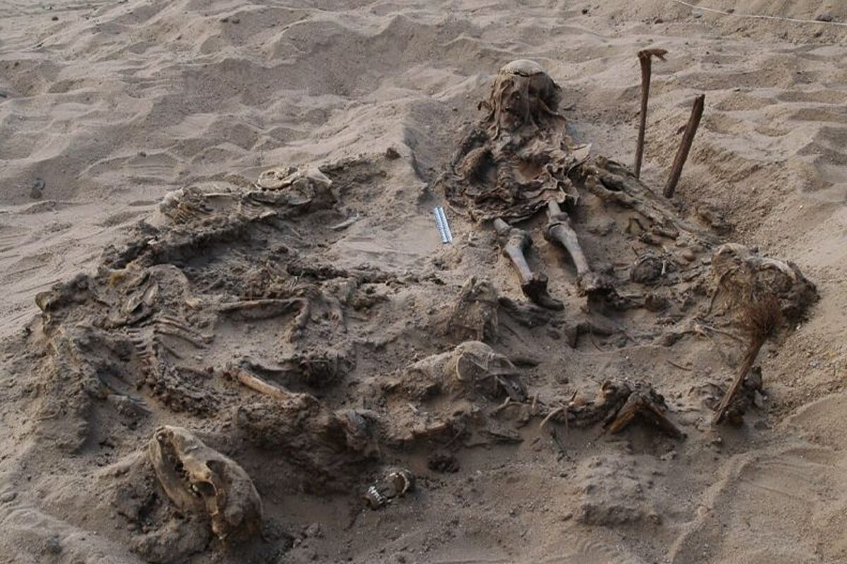 child burial egypt
