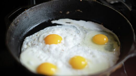 Huevo eggs