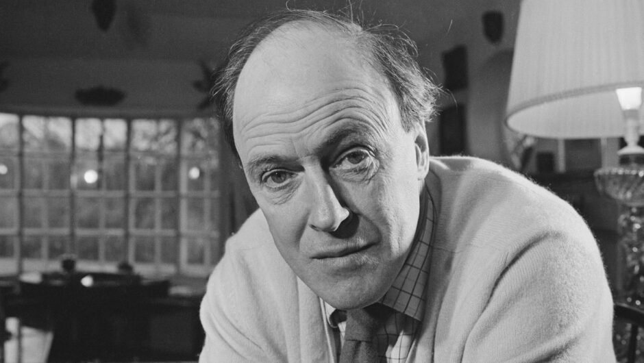 Retrato de Roald Dahl.