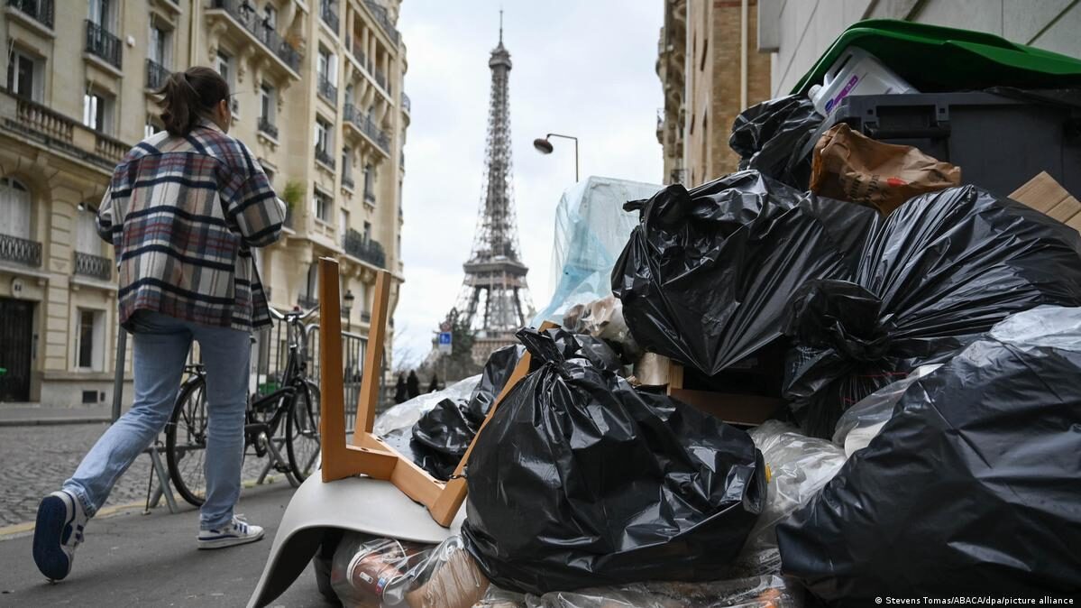 paris garbage