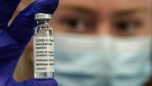 Docenas de familias perjudicadas por la vacuna de AstraZeneca inician una lucha legal