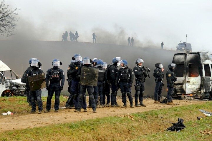 policia francesa