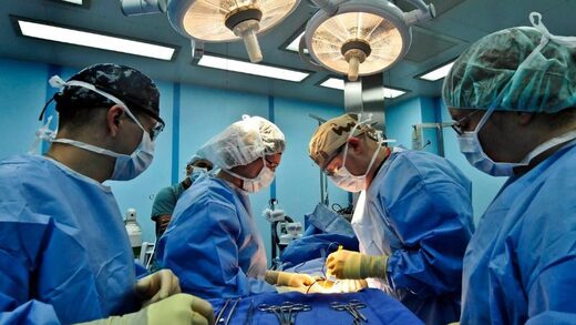 surgeons operation