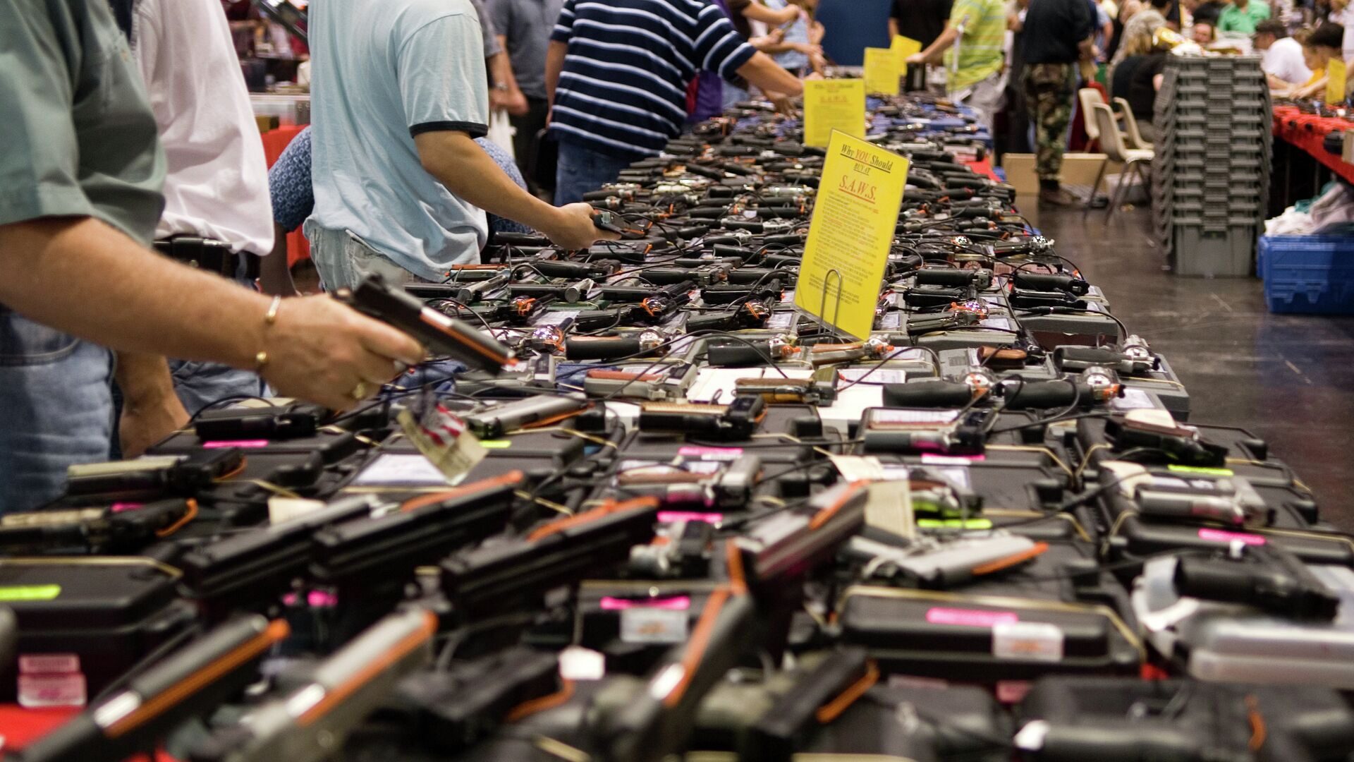 Gun show