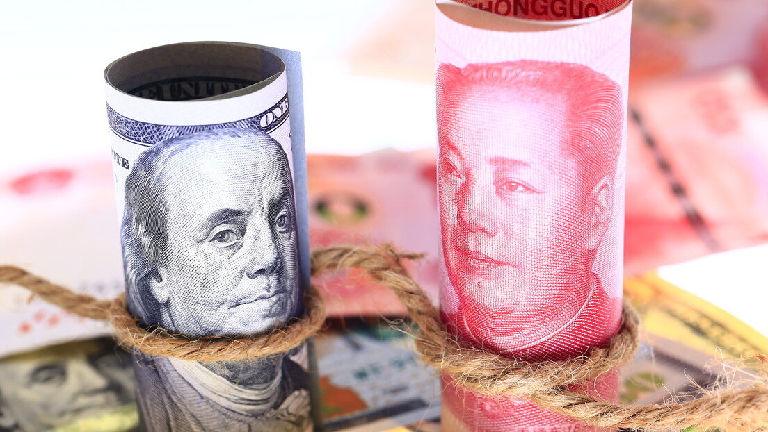dolar yuan