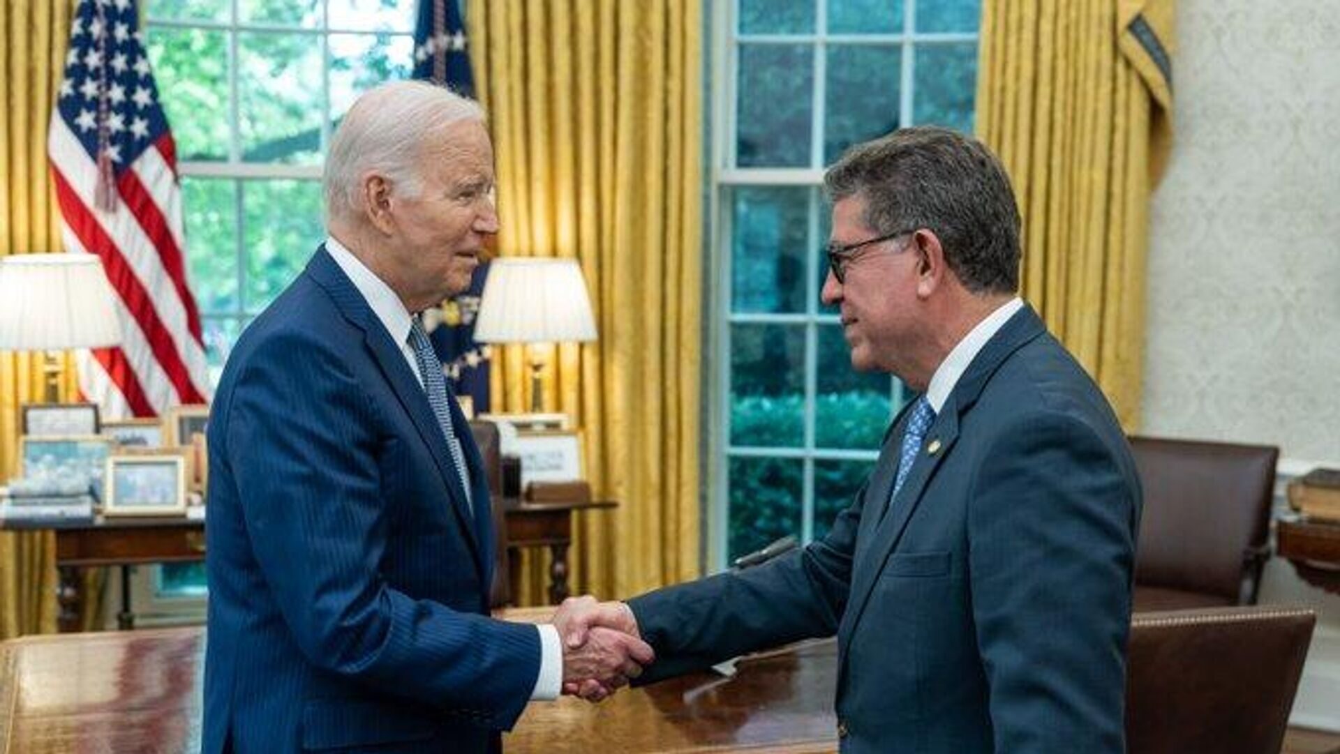 Joe Biden Gustavo Meza cuadra