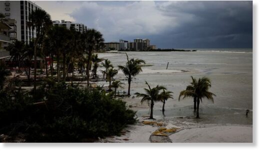 Streets Flood in Fort Myers Beach as Hurricane Idalia Nears Florida