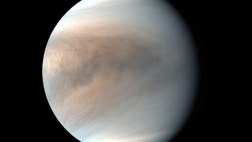 Los "rayos" de Venus son en realidad meteoros que arden en la atmósfera del planeta, según un estudio