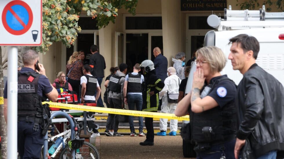 stabbing france