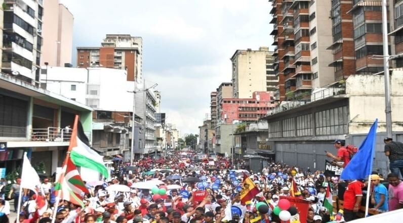 Gigantesca marcha en Venezuela en apoyo y solidaridad con Palestina