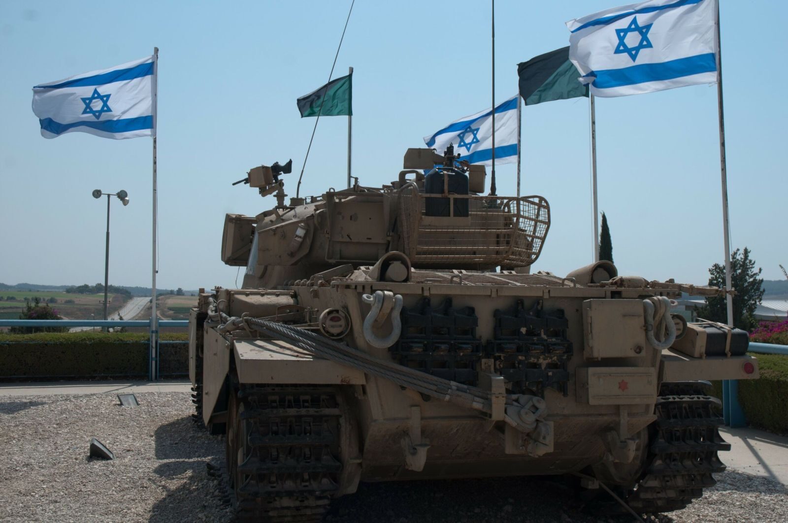 Israel tank