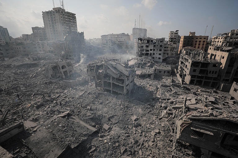 gaza city ruins bombing