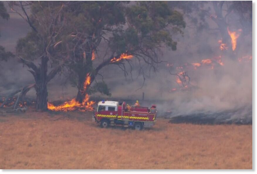 An emergency warning was issued for residents near Ararat. (ABC News)