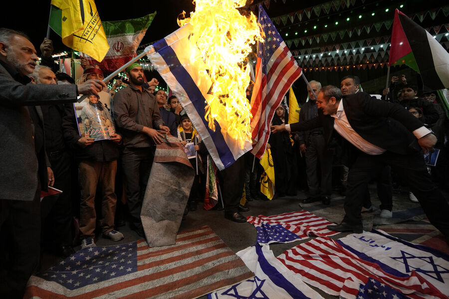 Tehran burning flag