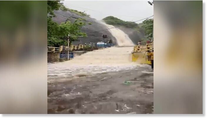 The visual showed the level of the waterfall rising and water gushing out vigorously.