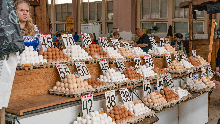 Eggs huevos