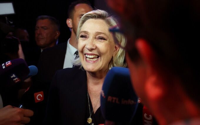 Clic para aumentar Marine Le Pen