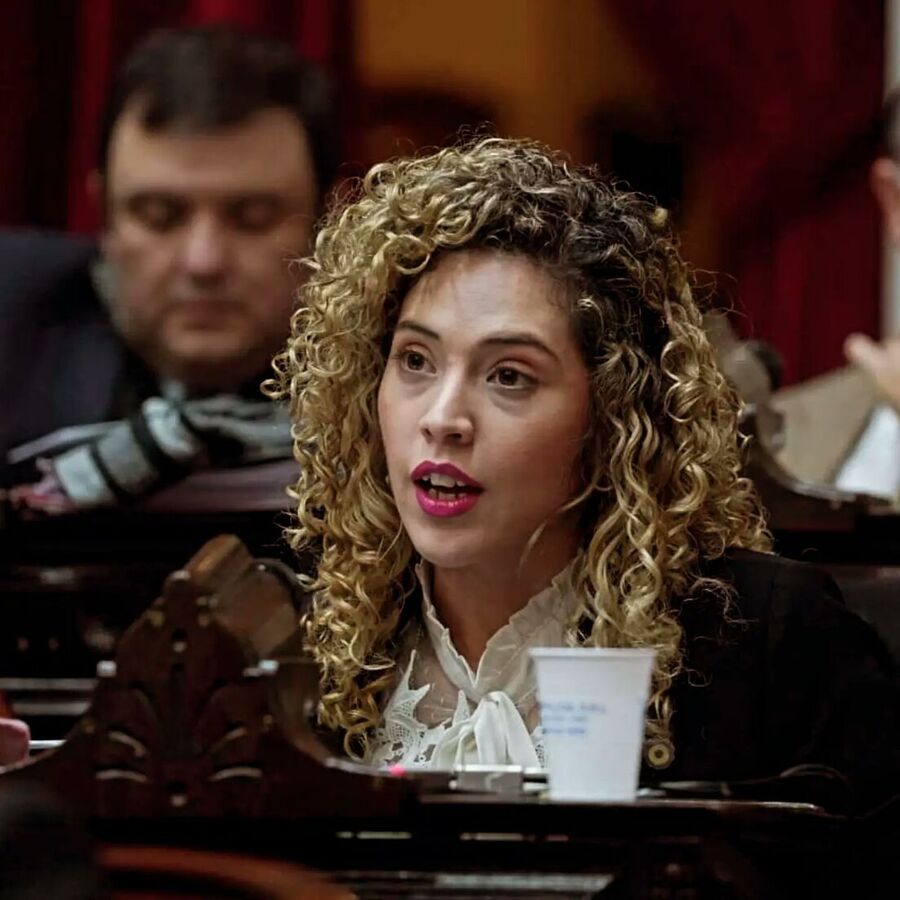 Clic para aumentar Lourdes Arrieta