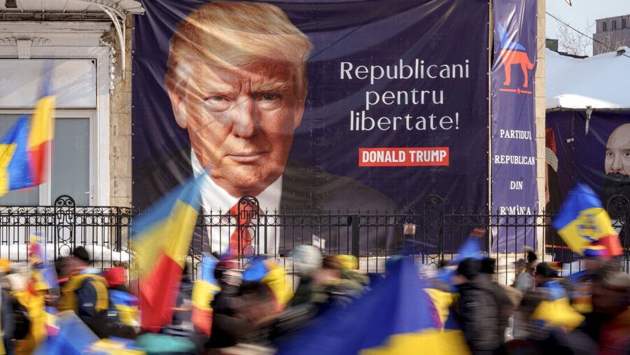 trump sign romania