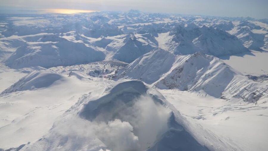 Clic para aumentar mt spurr alaska active volcano