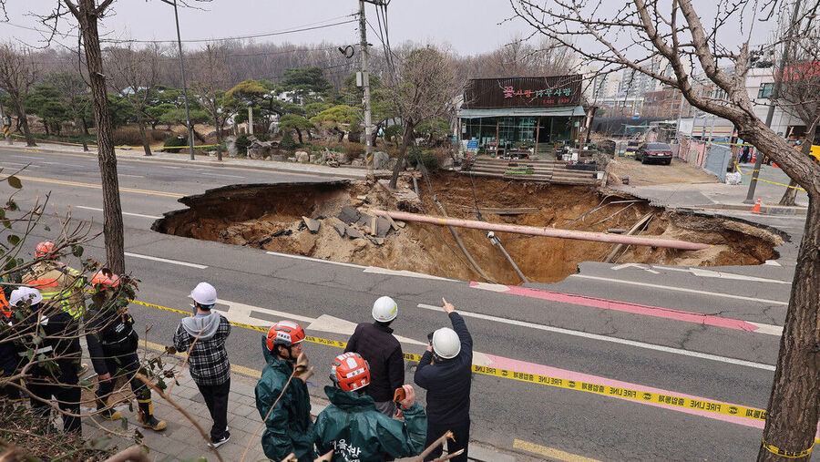 Clic para aumentar socavon sinkhole seoul