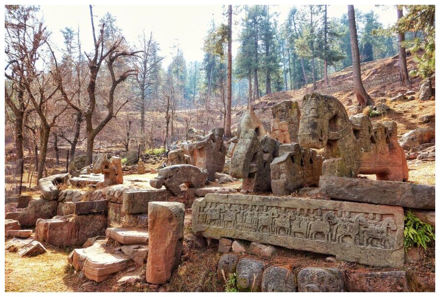 Clic para aumentar Sculptures in Jammu and Kashmir