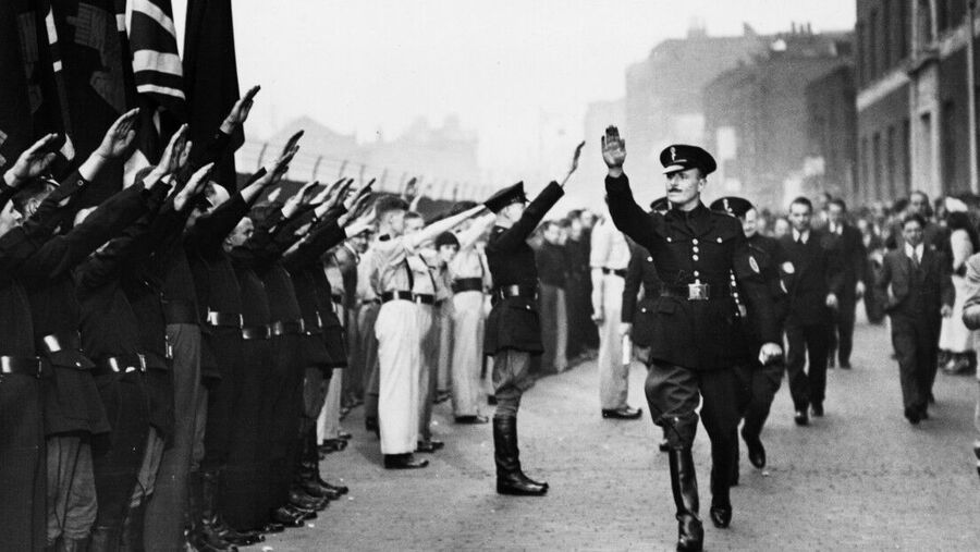 Clic para aumentar Oswald Ernald Mosley